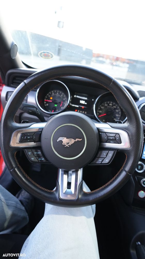 Ford Mustang 2.3 Eco Boost Aut. - 4