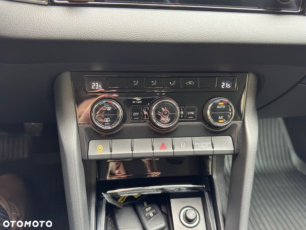 Skoda Karoq 2.0 TDI SCR Clever - 23