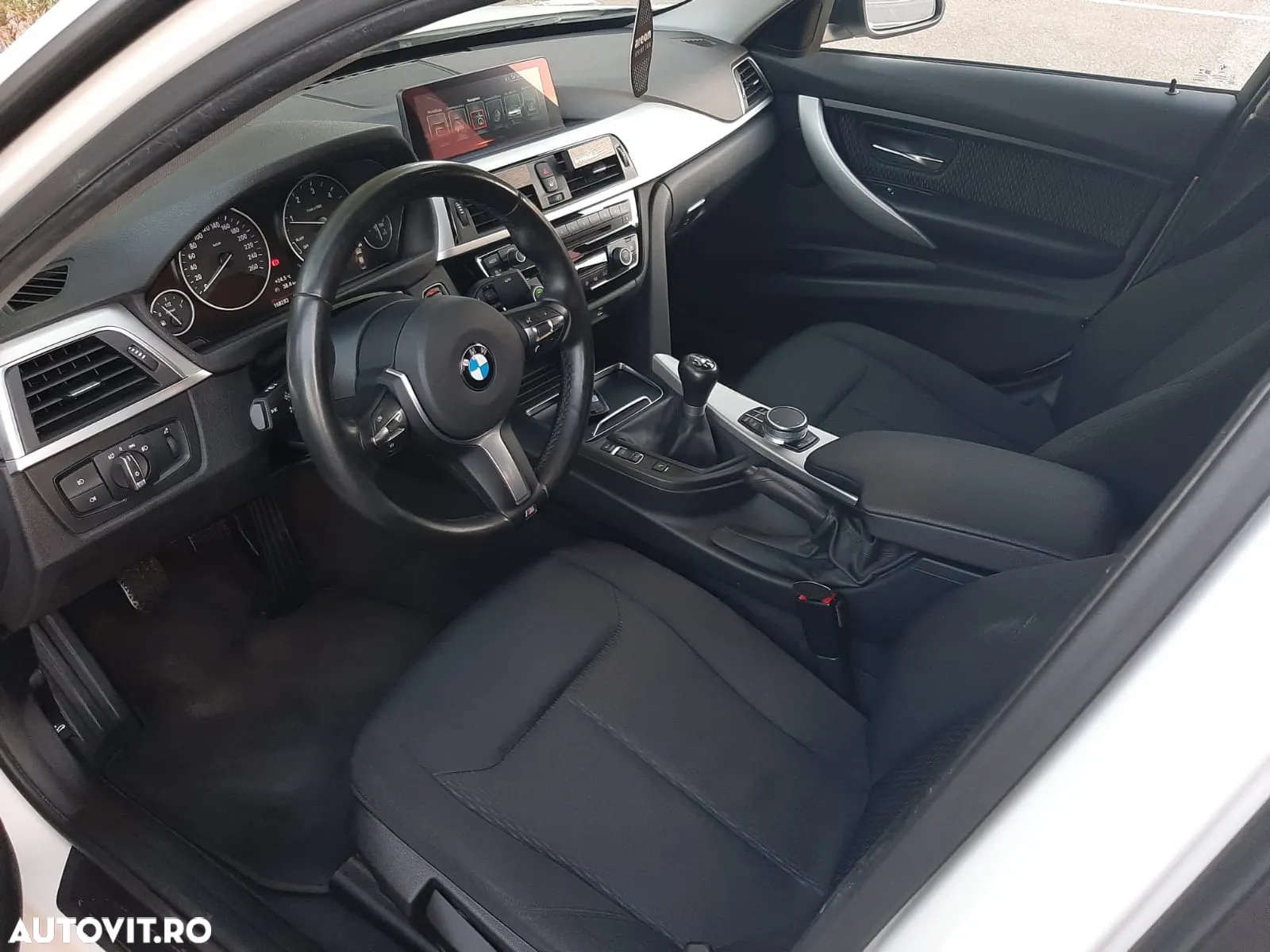 BMW Seria 3 320d Sport Line - 14