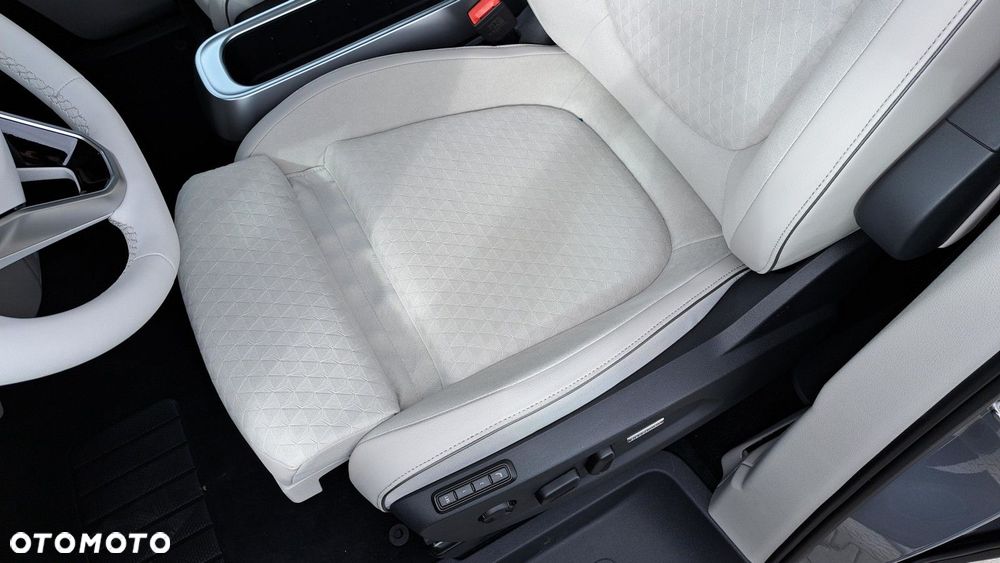 Volkswagen ID. Buzz - 13