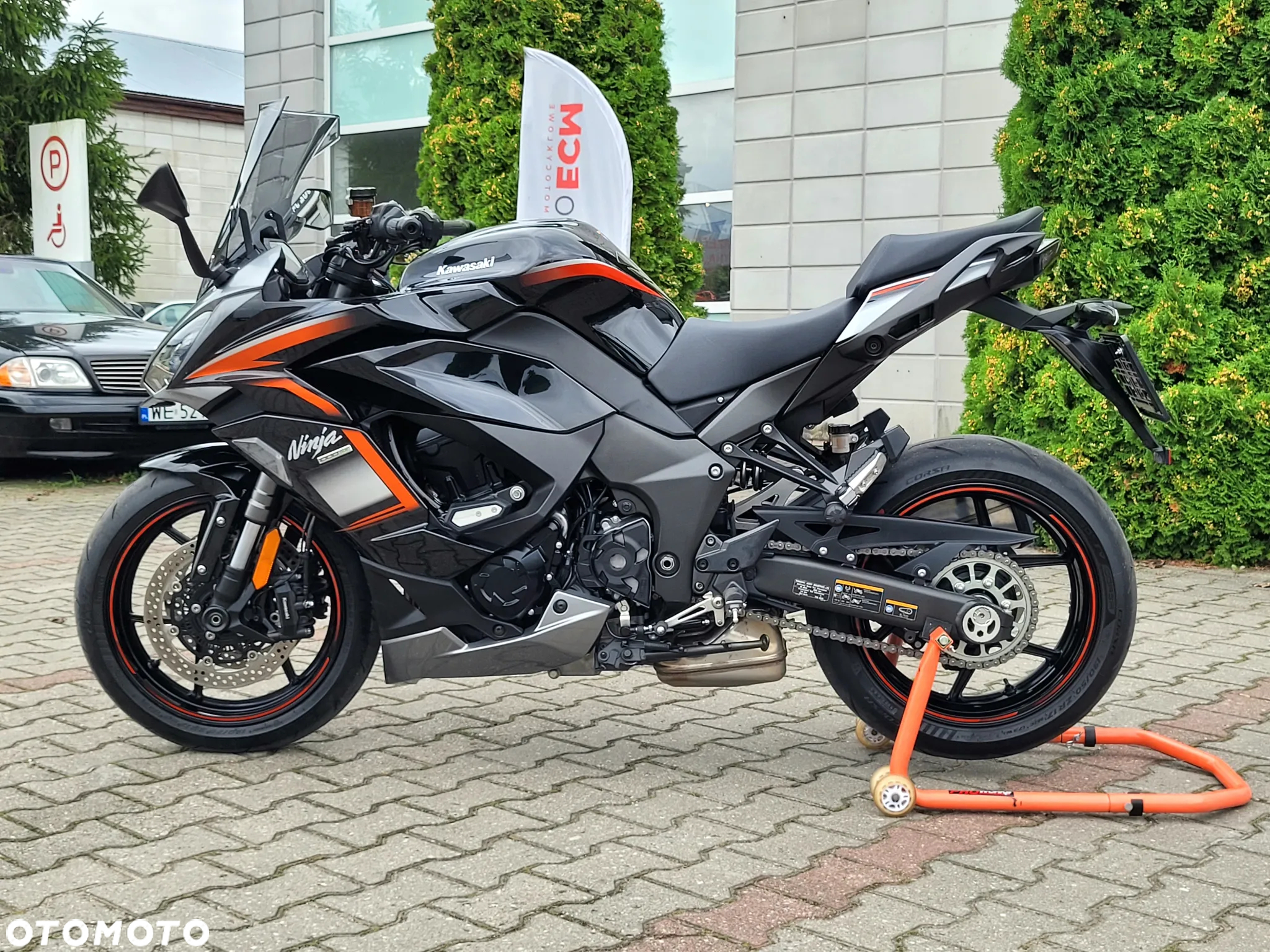 Kawasaki Ninja 1000 SX - 23