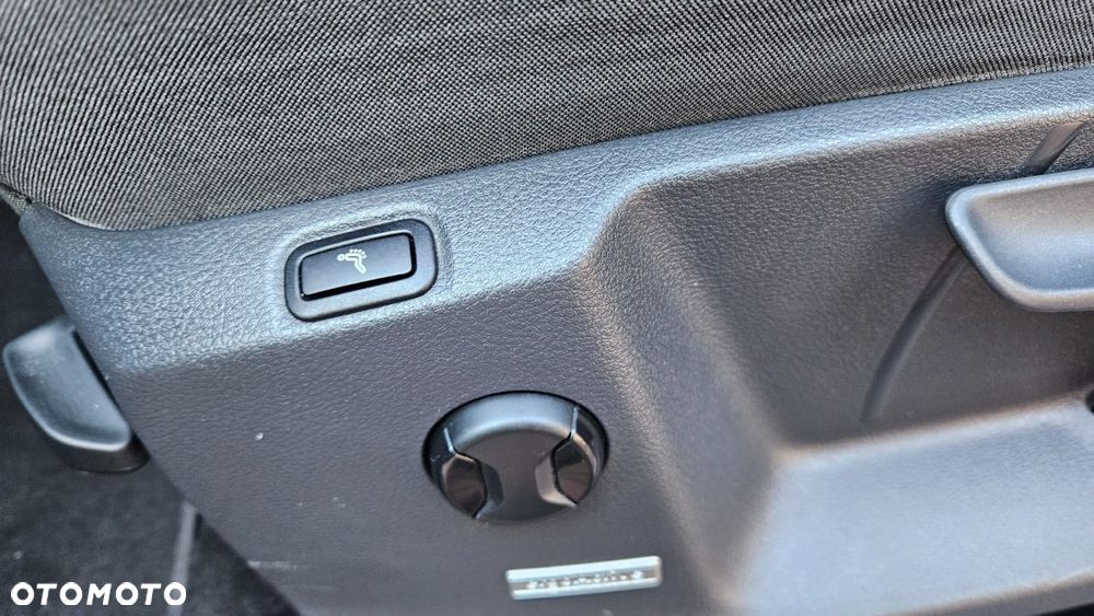 Volkswagen Golf Sportsvan - 14