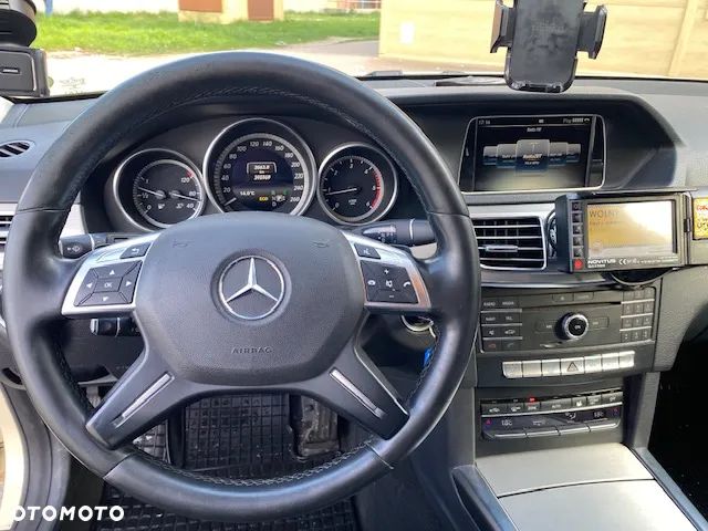 Mercedes-Benz Klasa E 200 T CDI 7G-TRONIC - 11