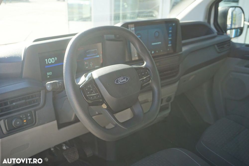 Ford Transit Custom - 8