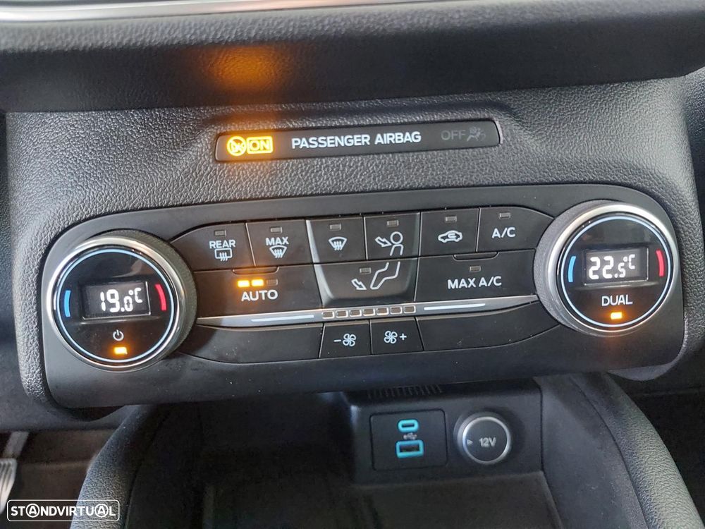 Ford Kuga 1.5 TDCi Titanium - 35