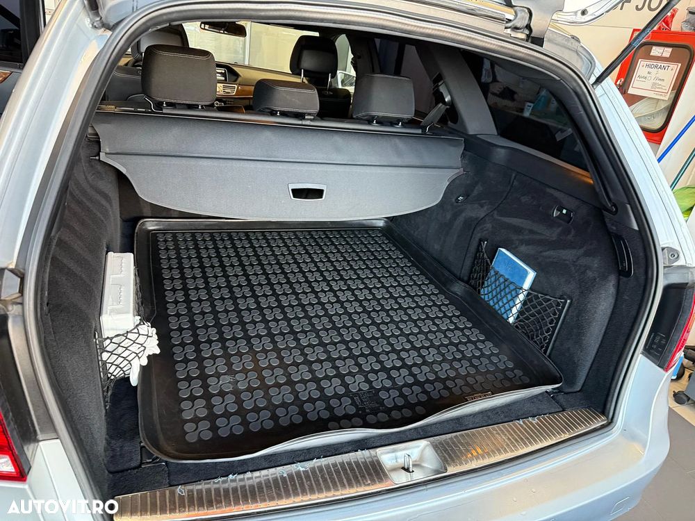 Mercedes-Benz E 220 Blue TEC BlueEFFICIENCY Edition - 4