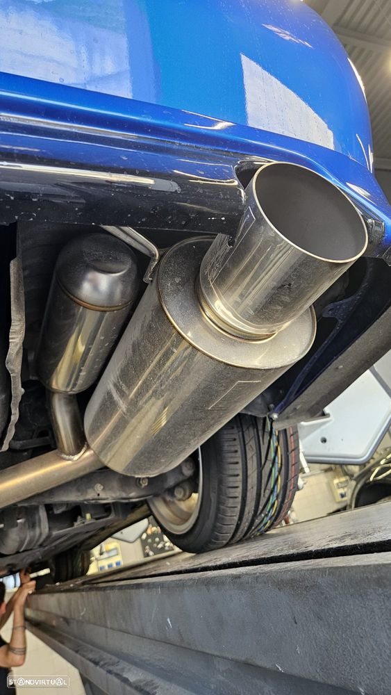 Lexus IS 200 Standard - 36