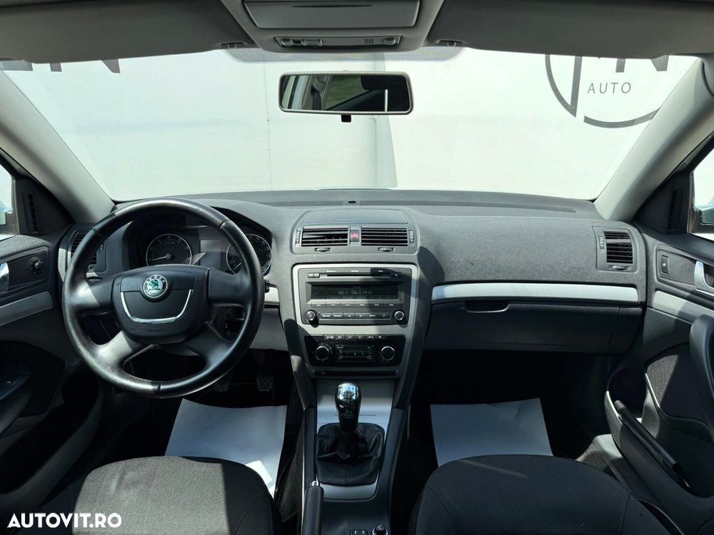 Skoda Octavia 1.6 Classic - 8