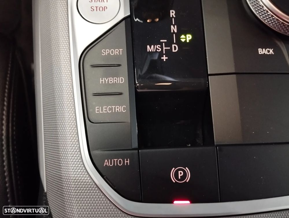 BMW 320 e Auto — fotografia 37