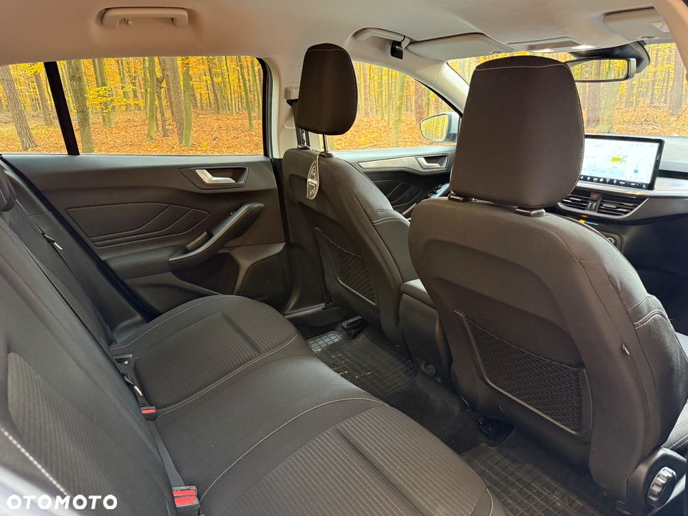 Ford Focus 1.0 EcoBoost Hybrid ST-LINE - 5