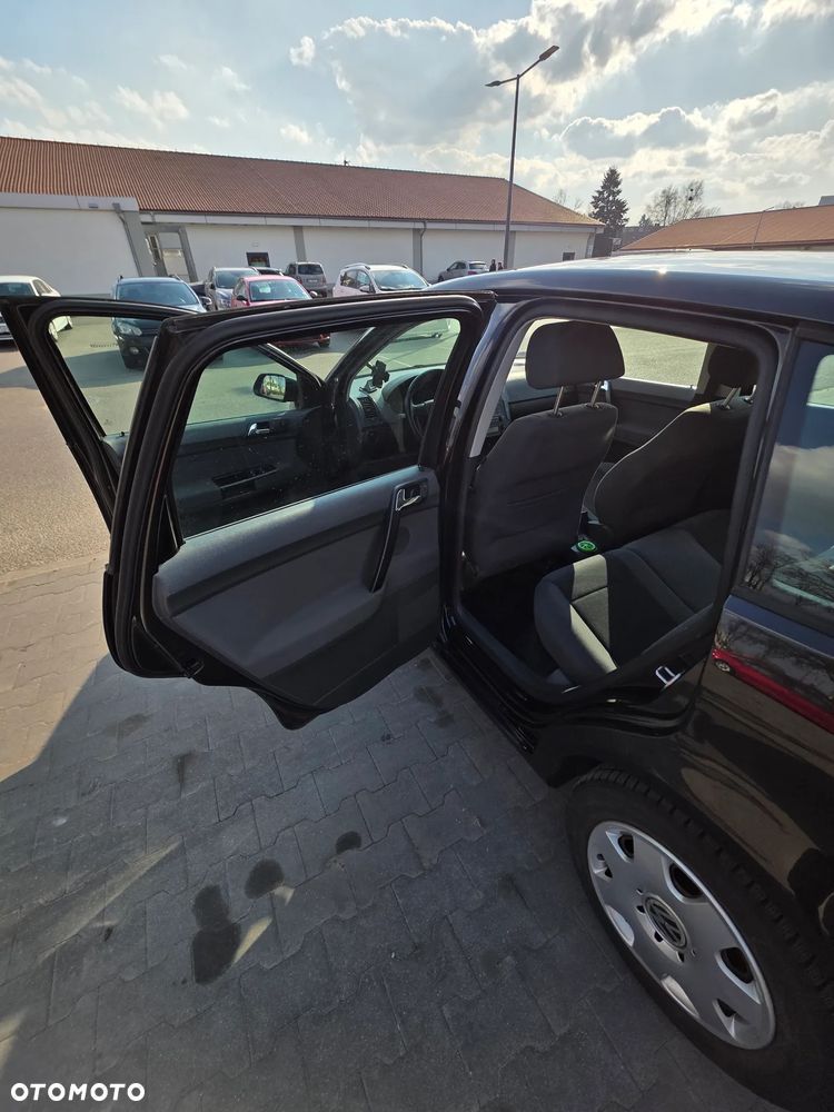 Volkswagen Polo 1.4 Comfortline - 12