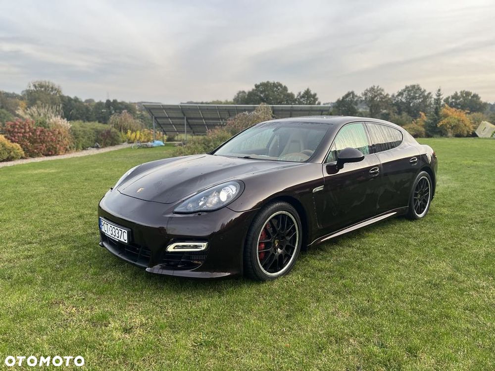 Porsche Panamera Turbo - 8