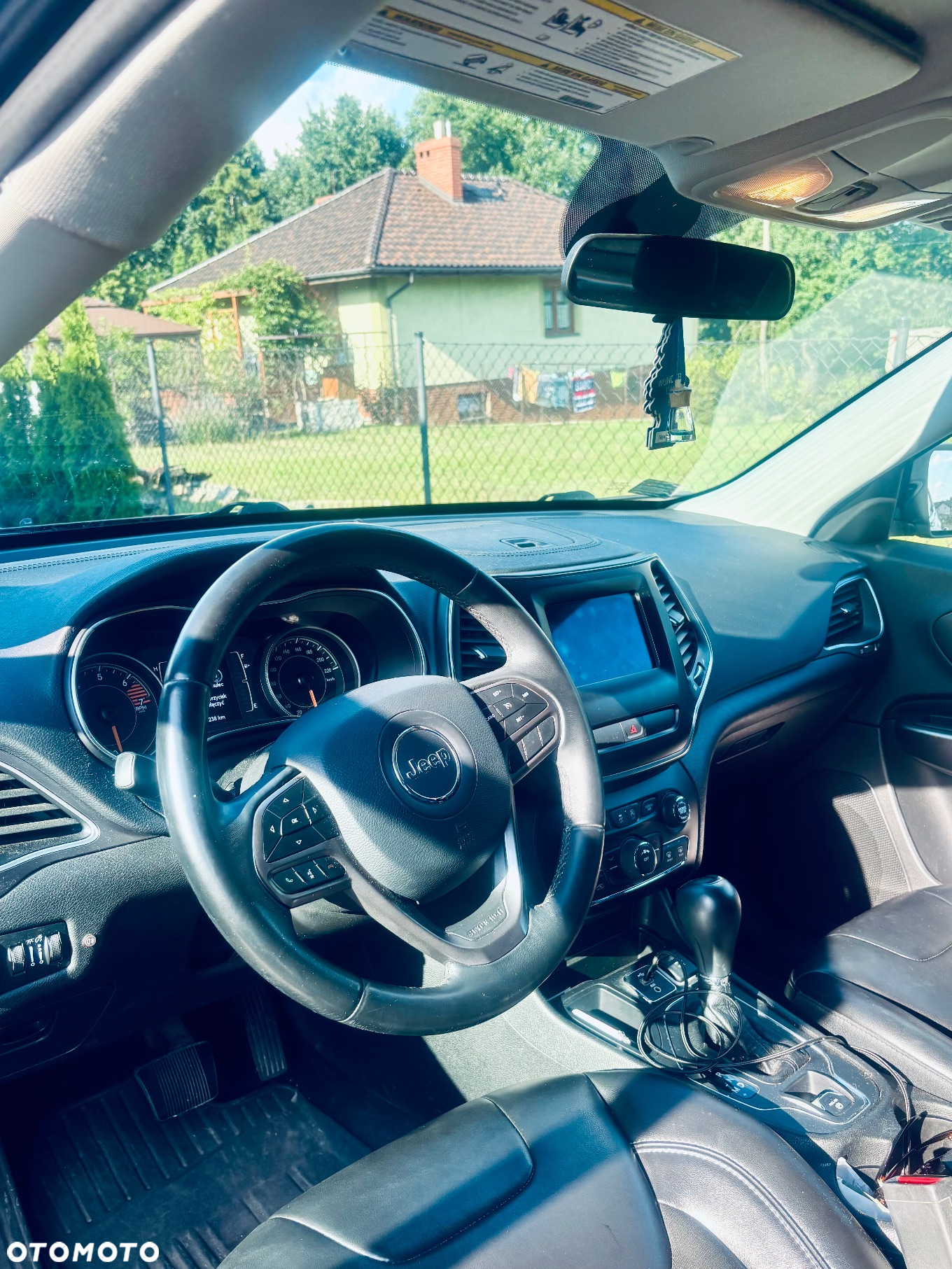 Jeep Cherokee - 6