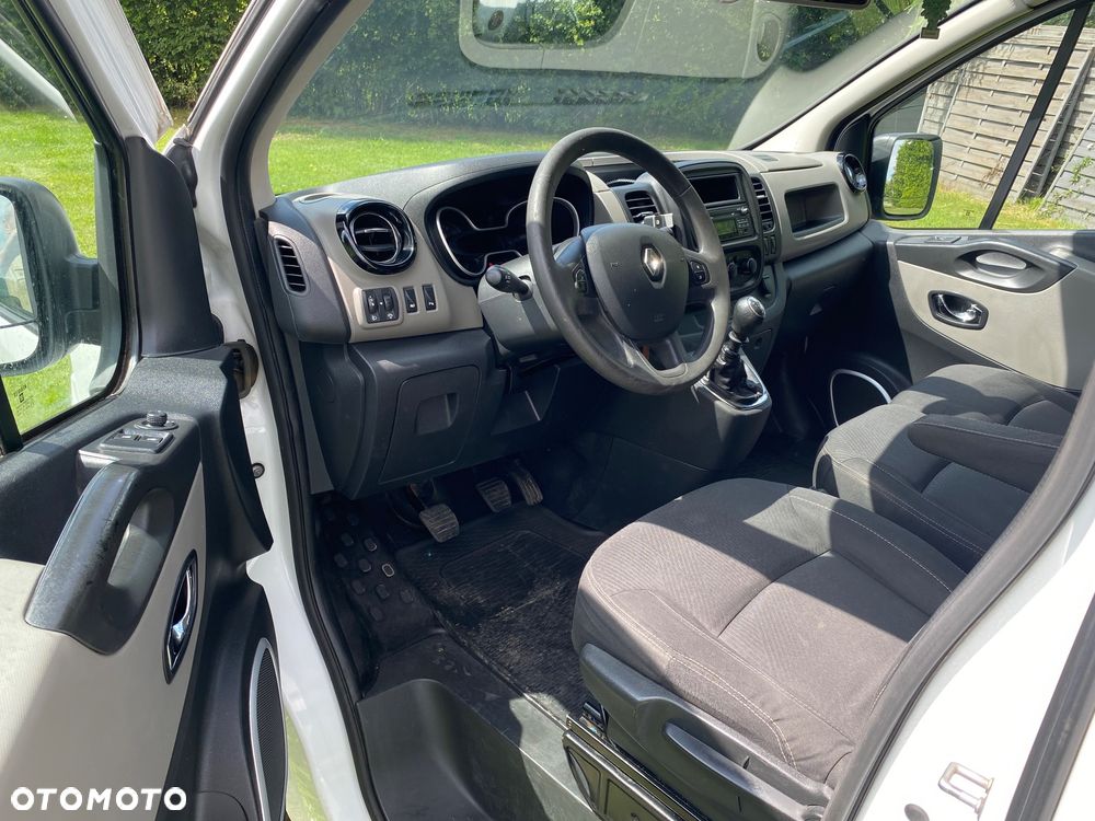 Renault Trafic - 11