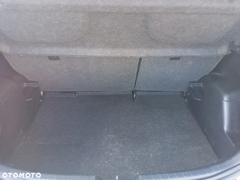 Toyota Yaris 1.4 D-4D Sol - 12