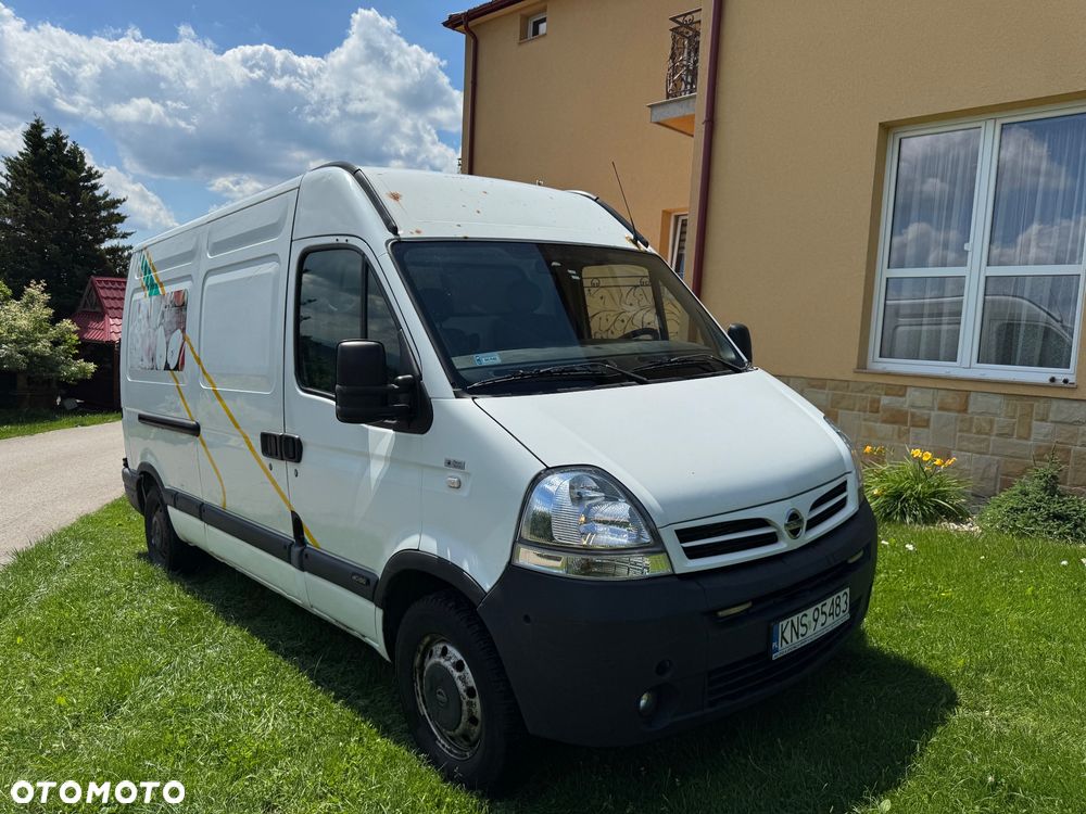 Nissan Interstar - 3