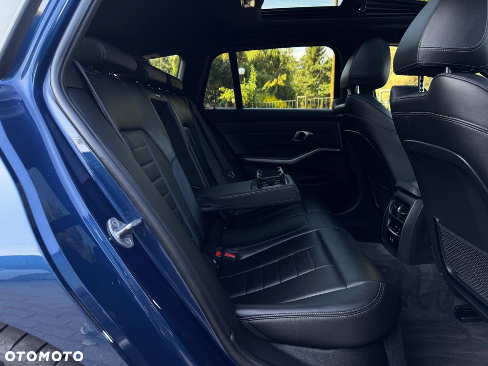 BMW Seria 3 320i GPF Sport Line Sport - 29