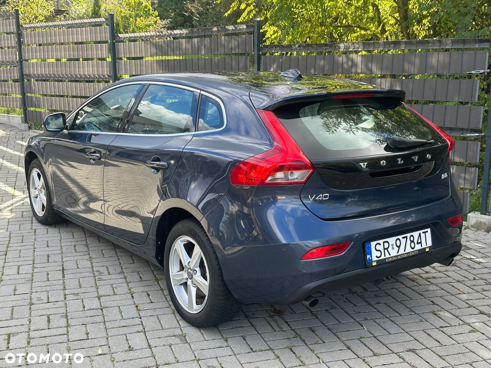 Volvo V40 D3 Momentum - 11