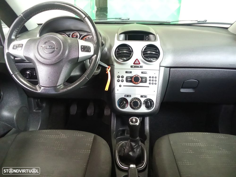 Opel Corsa 1.2 Enjoy - 5