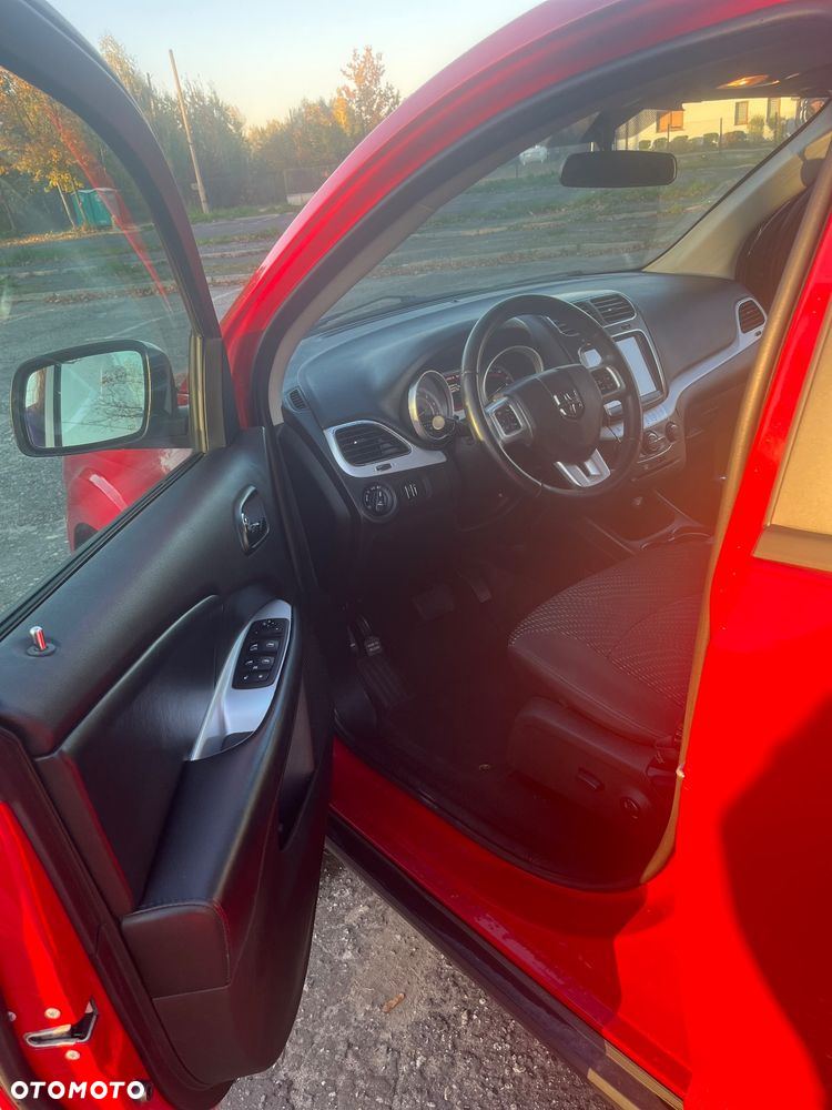 Dodge Journey - 8