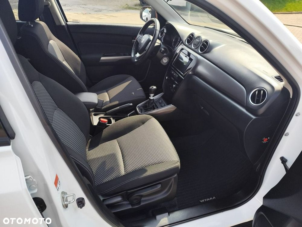 Suzuki Vitara 1.4 Boosterjet mHEV Premium 2WD - 13