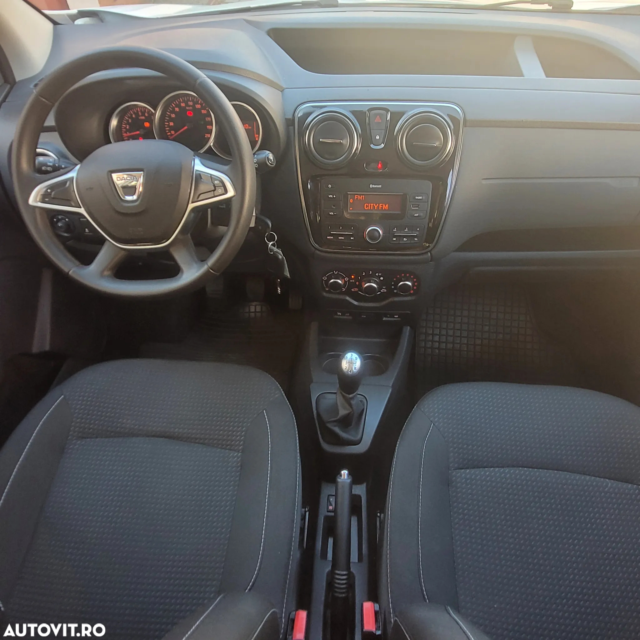 Dacia Dokker 1.6 102 CP Laureate - 9