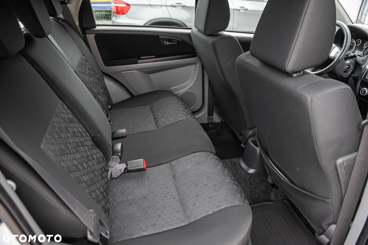 Suzuki SX4 1.6 Premium 4WD - 25