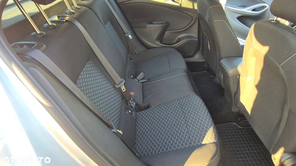 Opel Astra 1.2 T Business Elegance S&S - 16