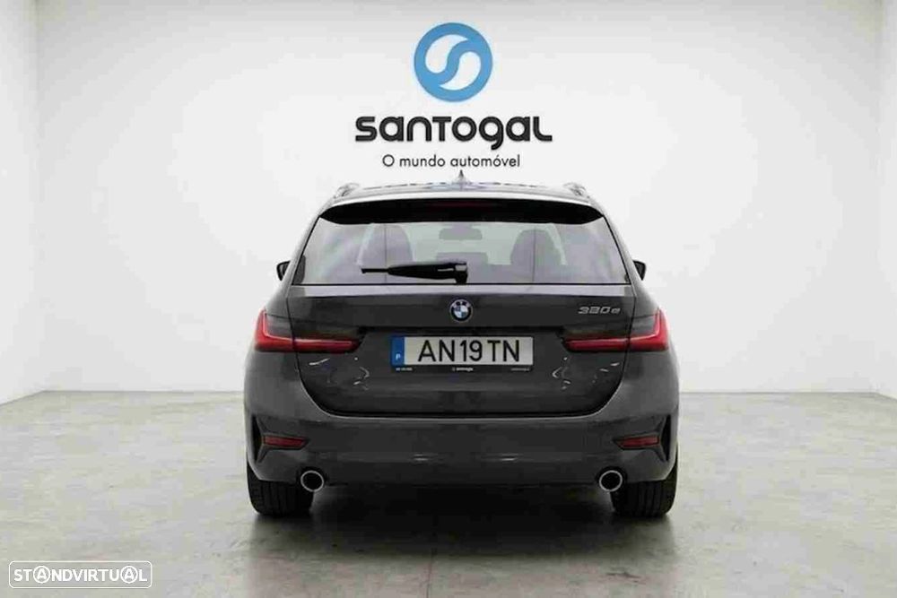 BMW 320 - 3