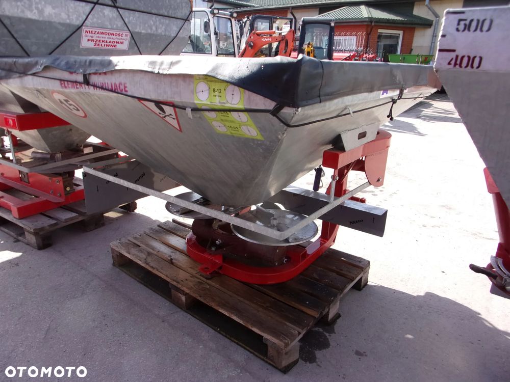 Inny Rozsiewacz nawozów i wapna, taśmowy jedno i dwu tarczowy Kłos, Motyl 300, 400, 600, 800 1000 litrów, Rozsiewacz nawozów dwutarczowy ABRA2 - MAXI, Semior, Unior, Unior2, Mini, Mini2, Rozsiewacz dwutarczowy DEX-WAL (Lift, Tornado duo Turbo), Rozsiewacz nawozów Pronar  FD1-M05 - 22