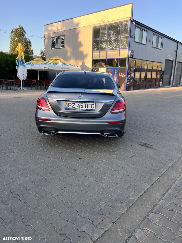 Mercedes-Benz E 220 d 4Matic 9G-TRONIC AMG Line - 2