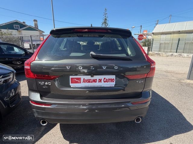 Volvo XC 60 2.0 T8 PHEV Momentum AWD - 12