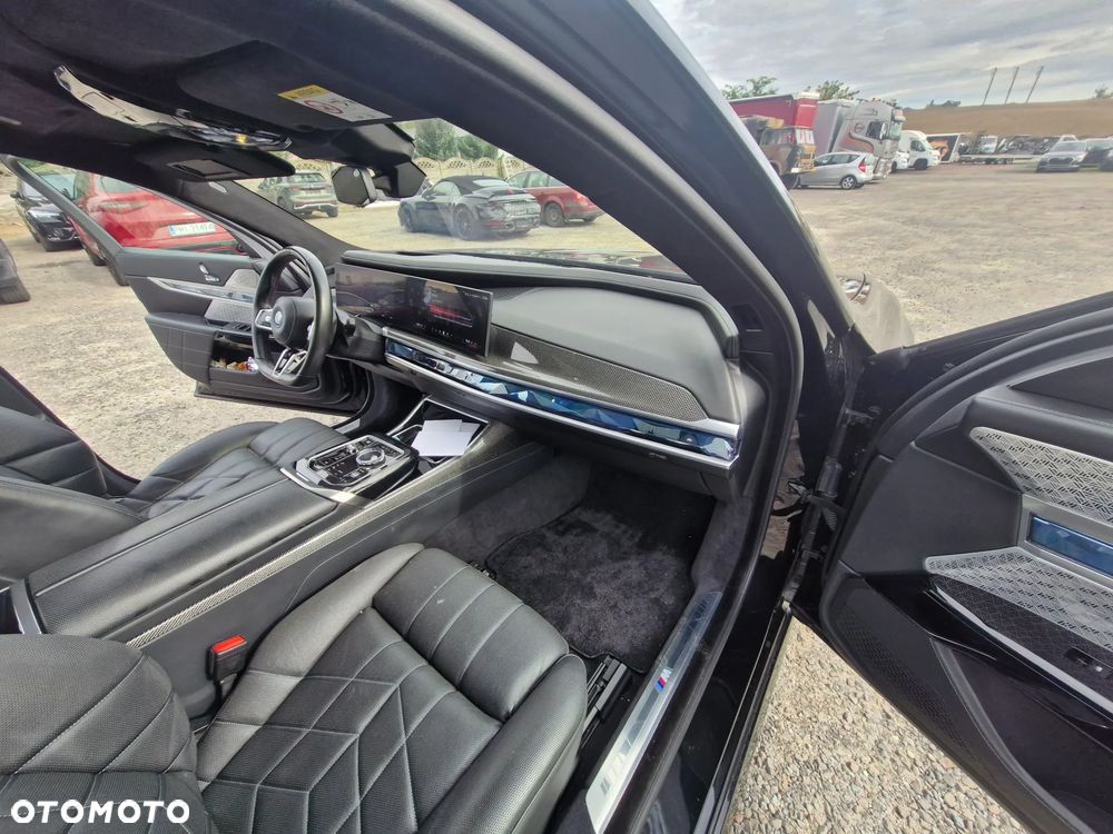 BMW i7 105.7kWh M70 xDrive - 20
