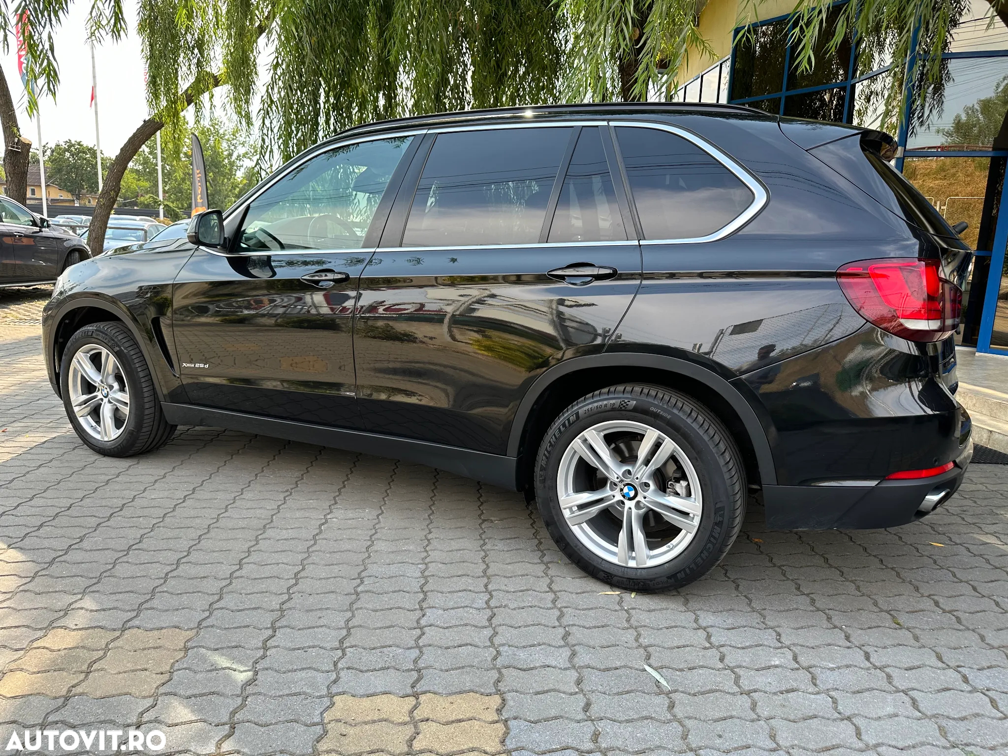 BMW X5 xDrive25d - 14