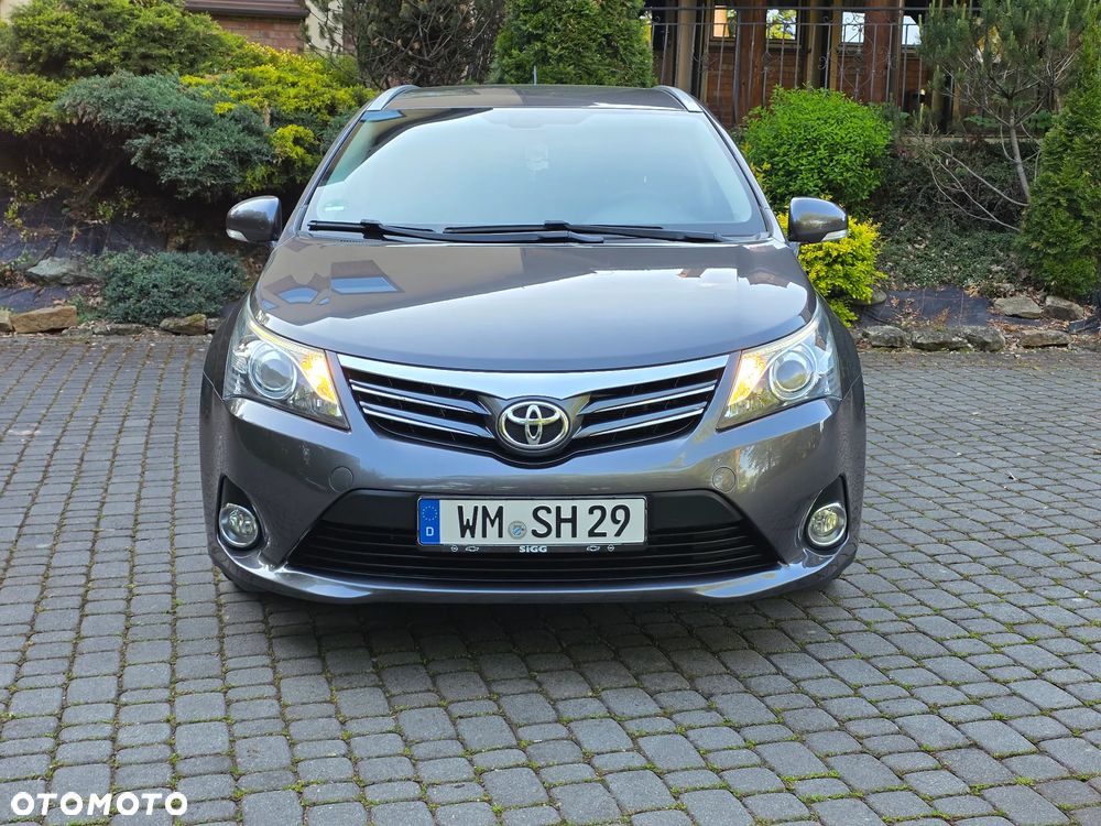 Toyota Avensis 2.0 D-4D Edition - 40