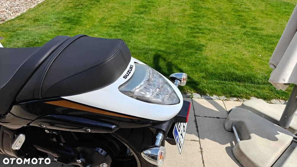 Suzuki Boulevard - 12