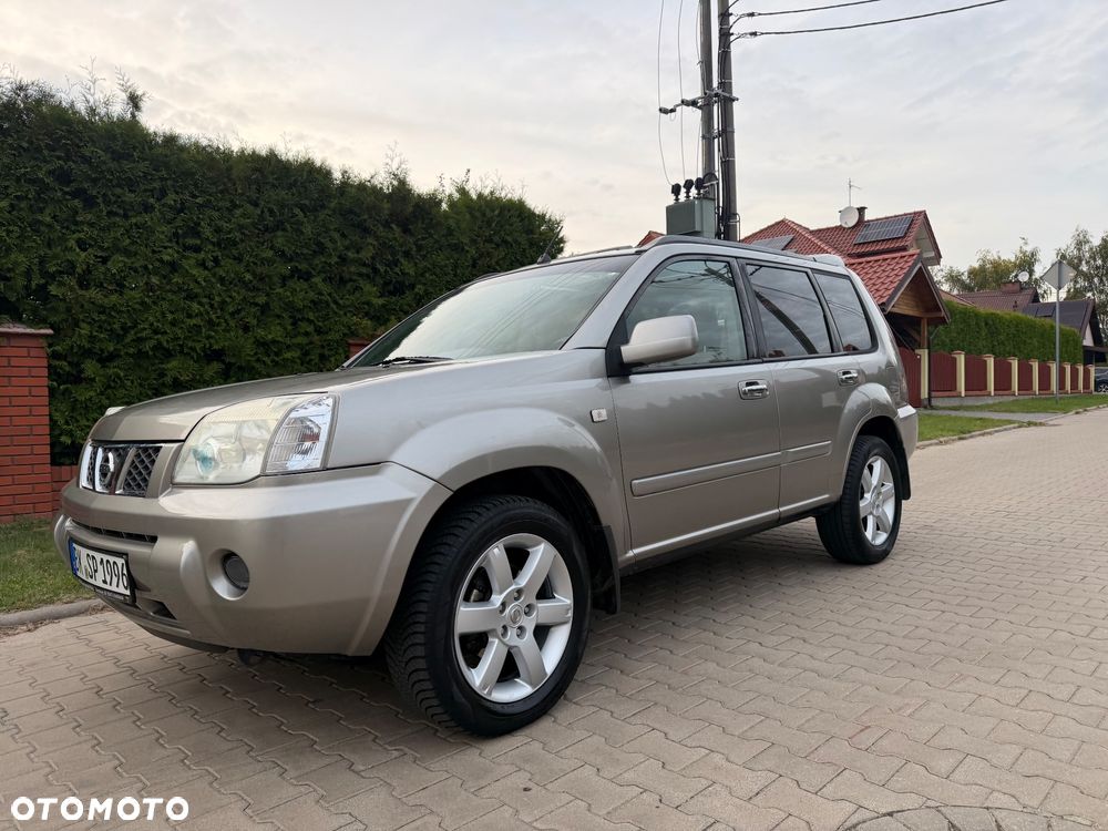 Nissan X-Trail 2.2 dCi 4x4 Columbia - 9