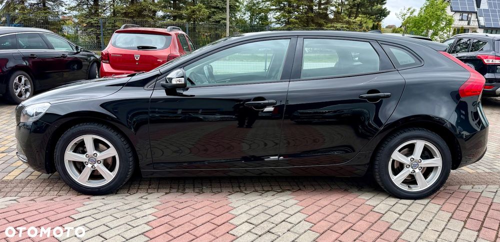 Volvo V40 D2 Momentum - 5
