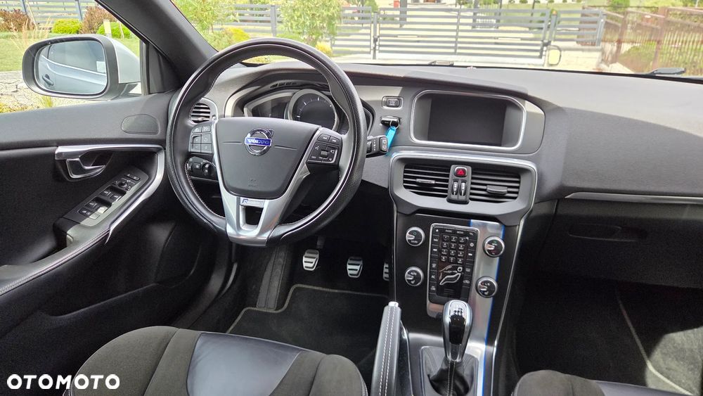 Volvo V40 D2 RDesign - 27