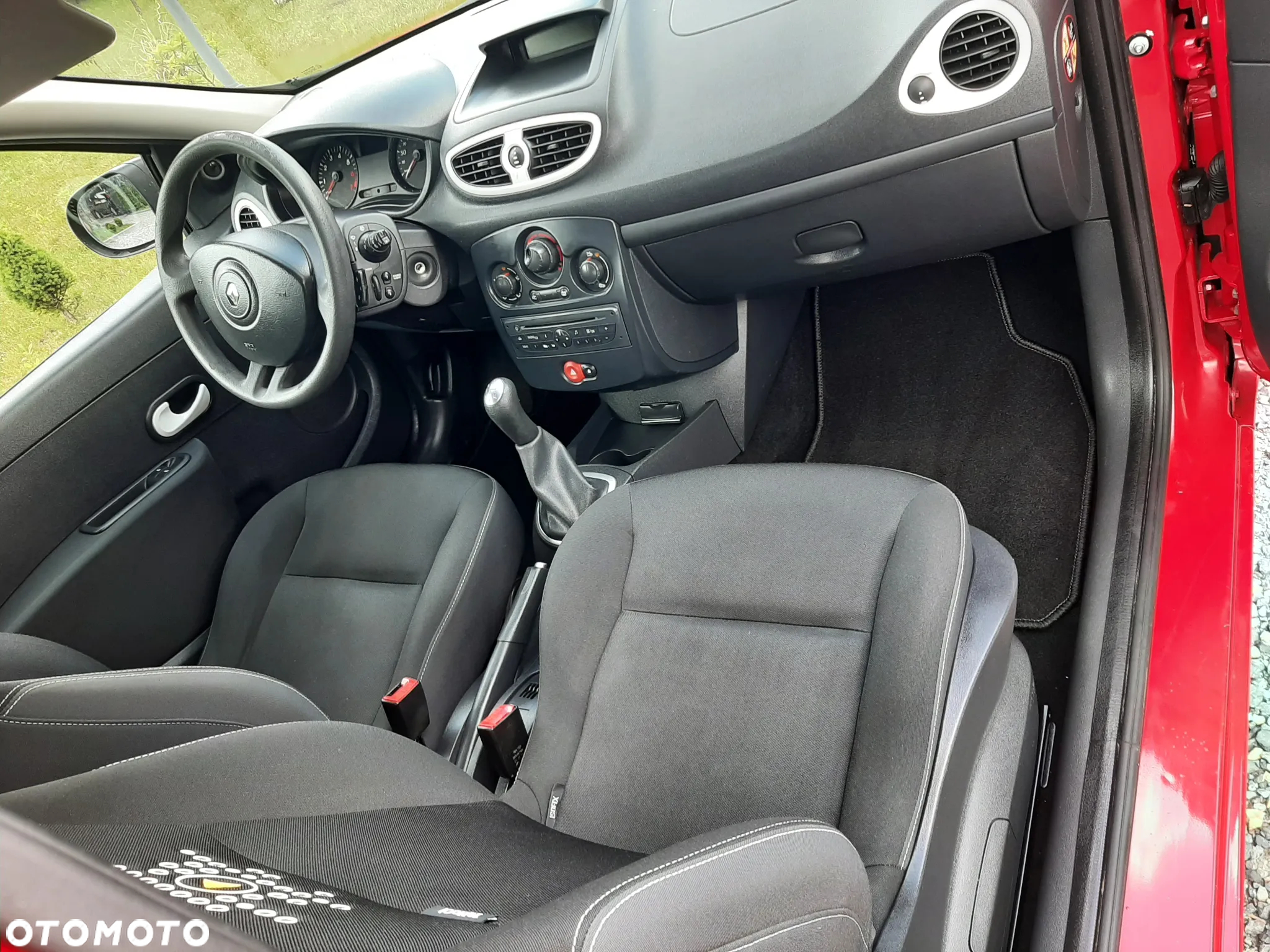 Renault Clio - 7