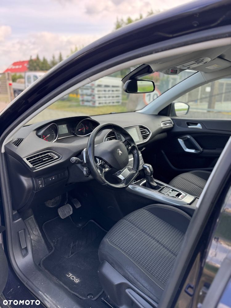 Peugeot 308 BlueHDi FAP 130 EAT8 Stop & Start Allure - 15