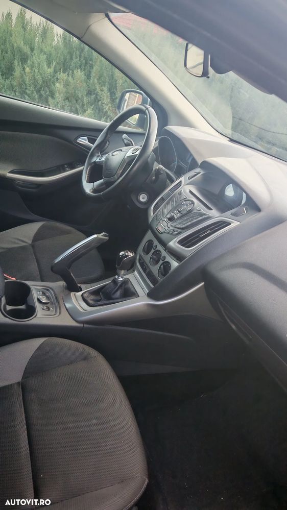 Ford Focus 1.6 TDCi DPF Trend - 9
