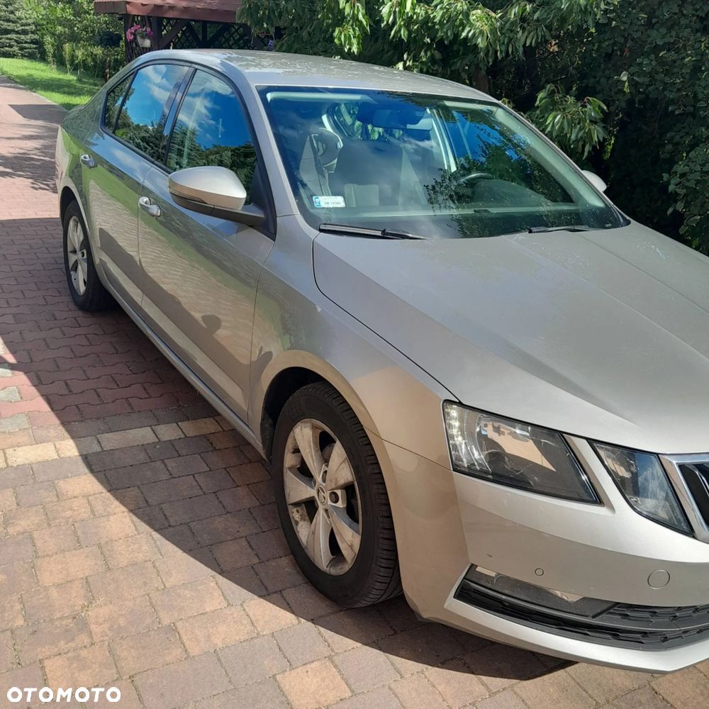 Skoda Octavia - 2