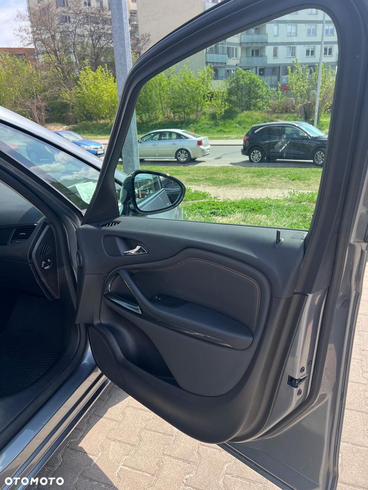 Opel Zafira - 19