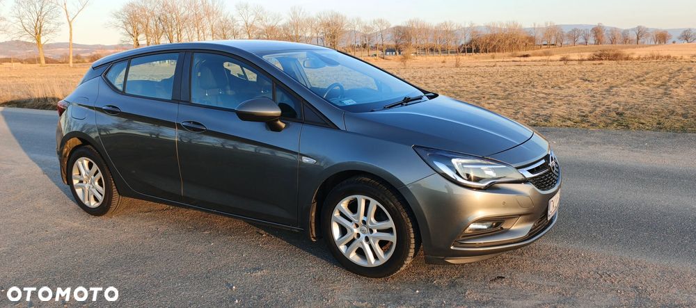 Opel Astra - 1