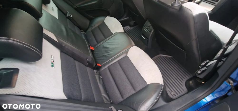 Skoda Octavia Combi 2.0 TSI RS - 7
