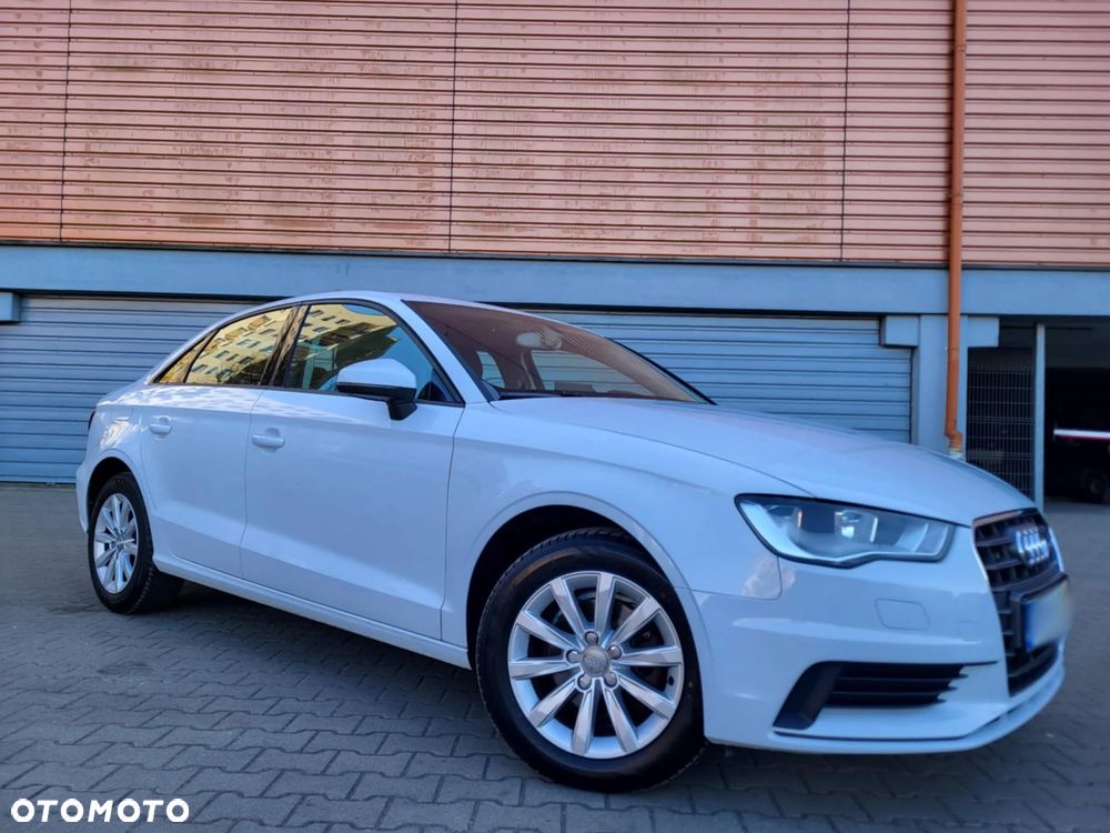 Audi A3 Limousine 2.0 TDI S tronic Ambiente - 2