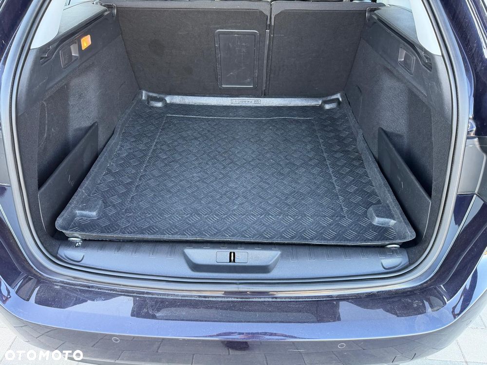 Peugeot 308 BlueHDi FAP 130 Stop & Start Allure Pack - 17