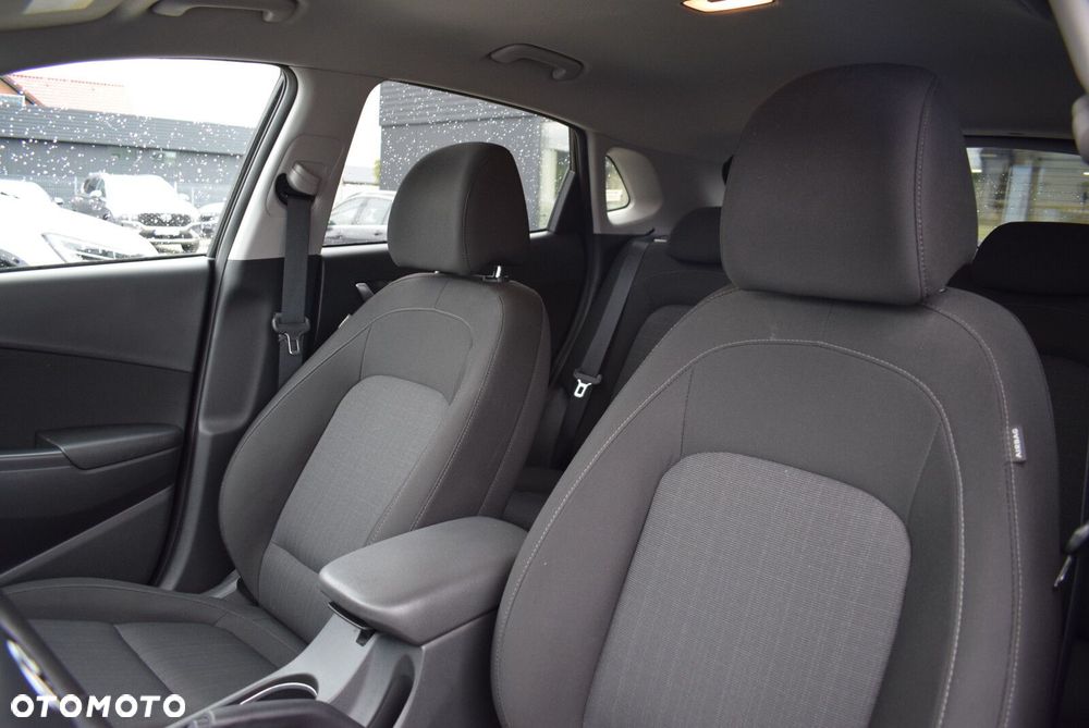 Hyundai Kona - 14
