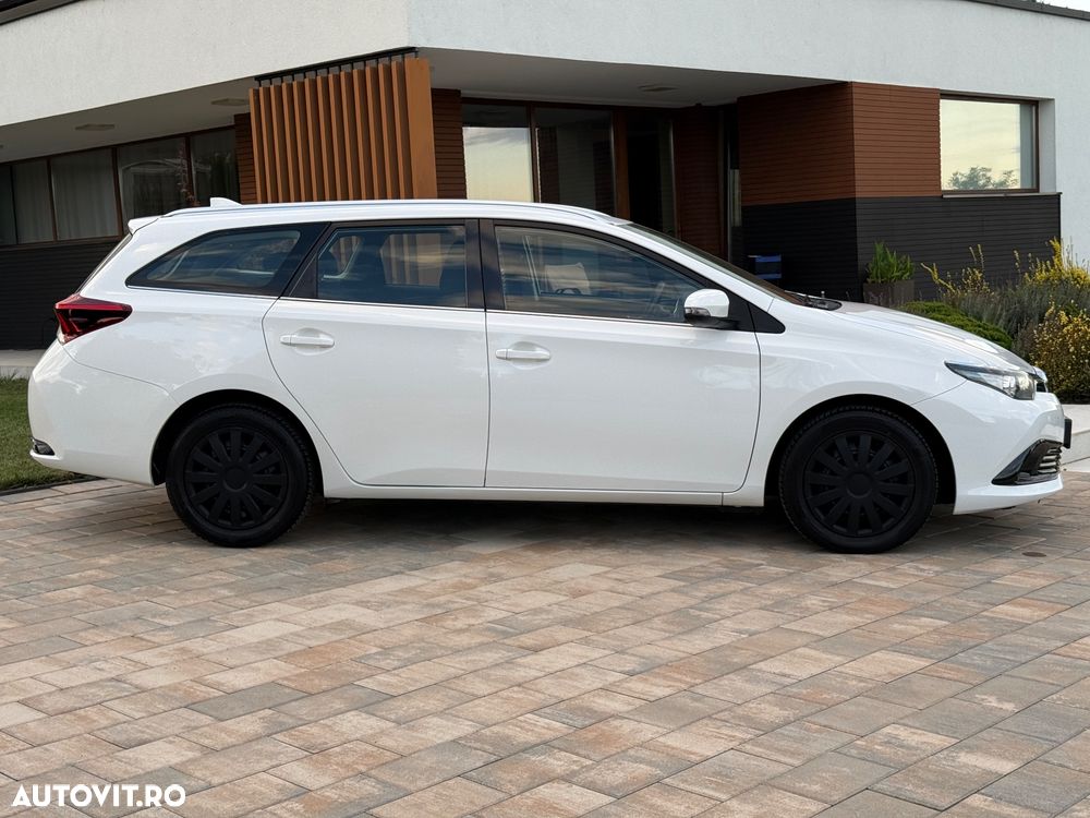 Toyota Auris 1.2 Turbo Design Edition - 13